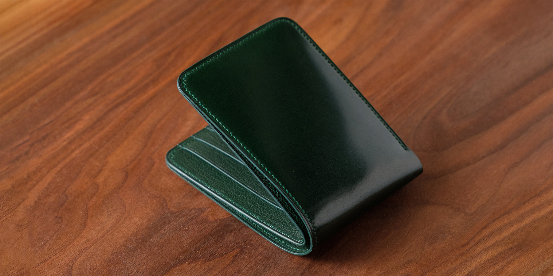 Custom Leather Bifold - Made in Canada - Oak and Honey Leather Goods