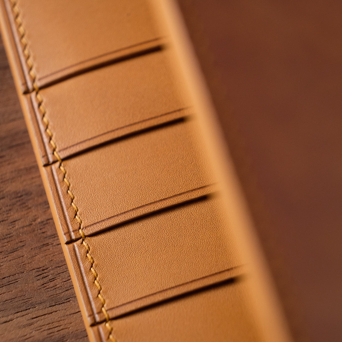 Oak and Honey Leather Goods Long Wallet Detail