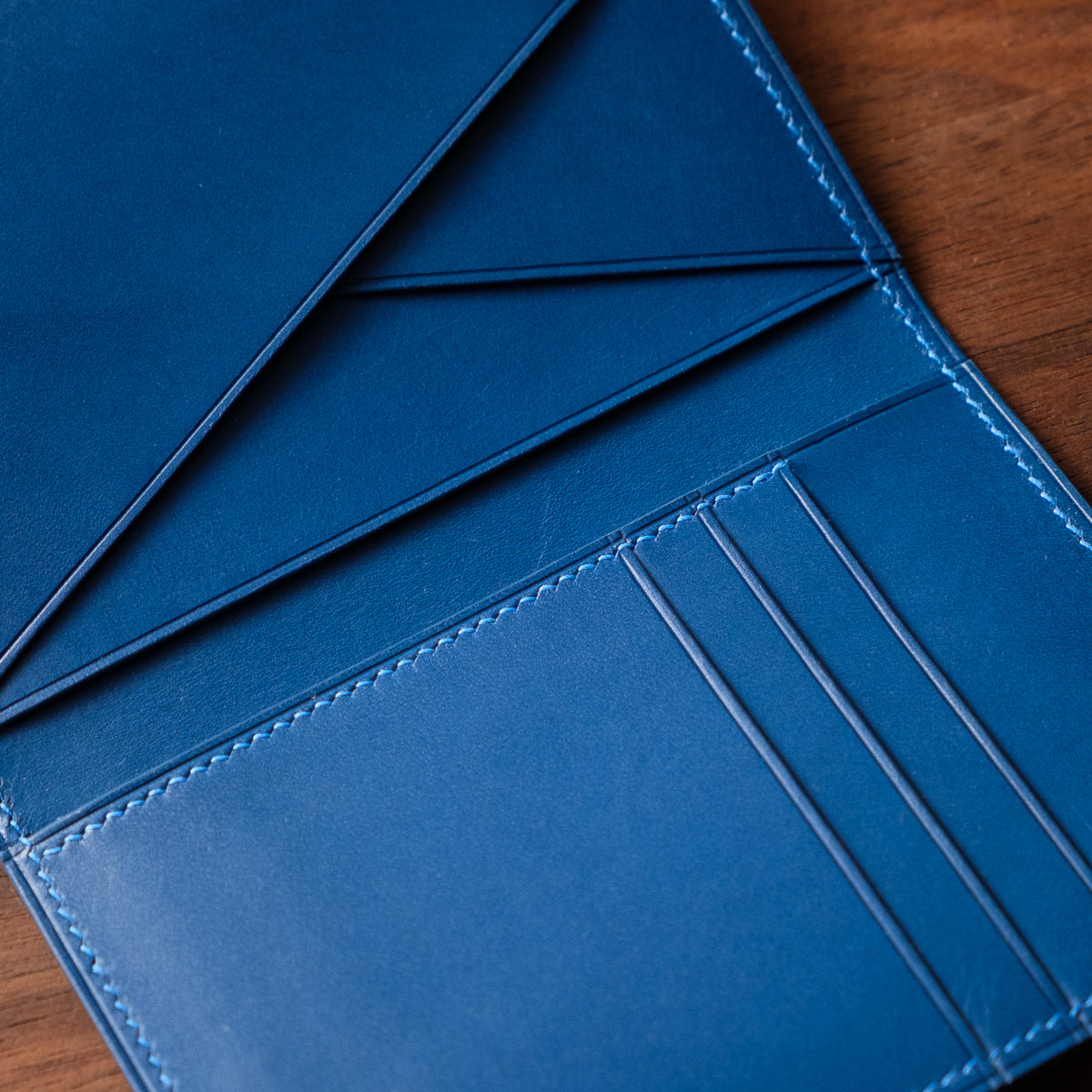 Oak and Honey Leather Goods Pocket Organizer Interior Detail