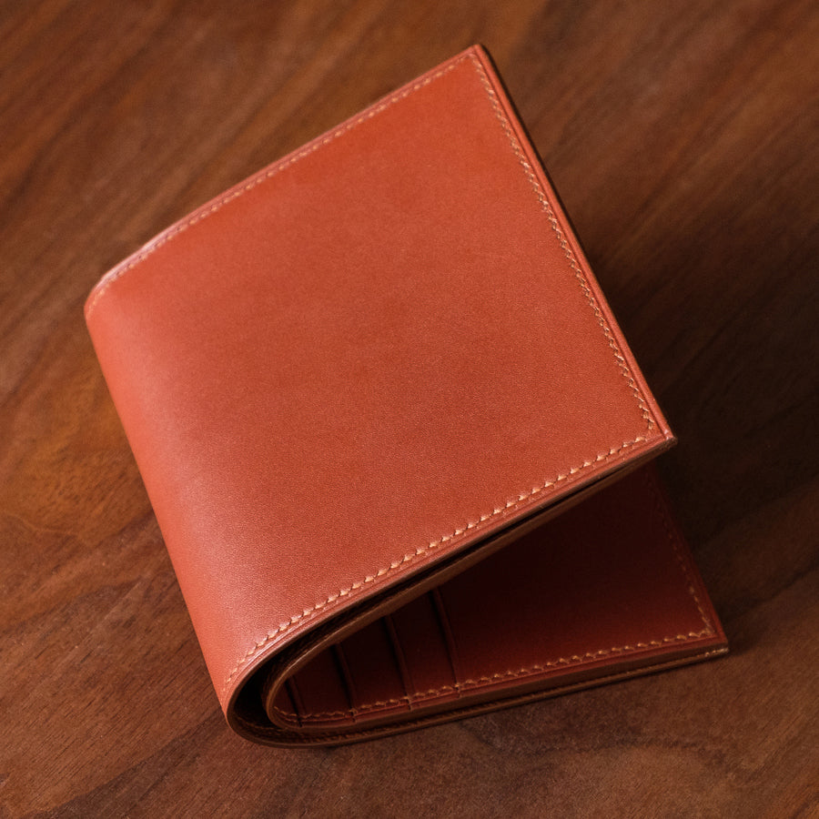 Oak and Honey Leather Goods Vertical Bifold Exterior